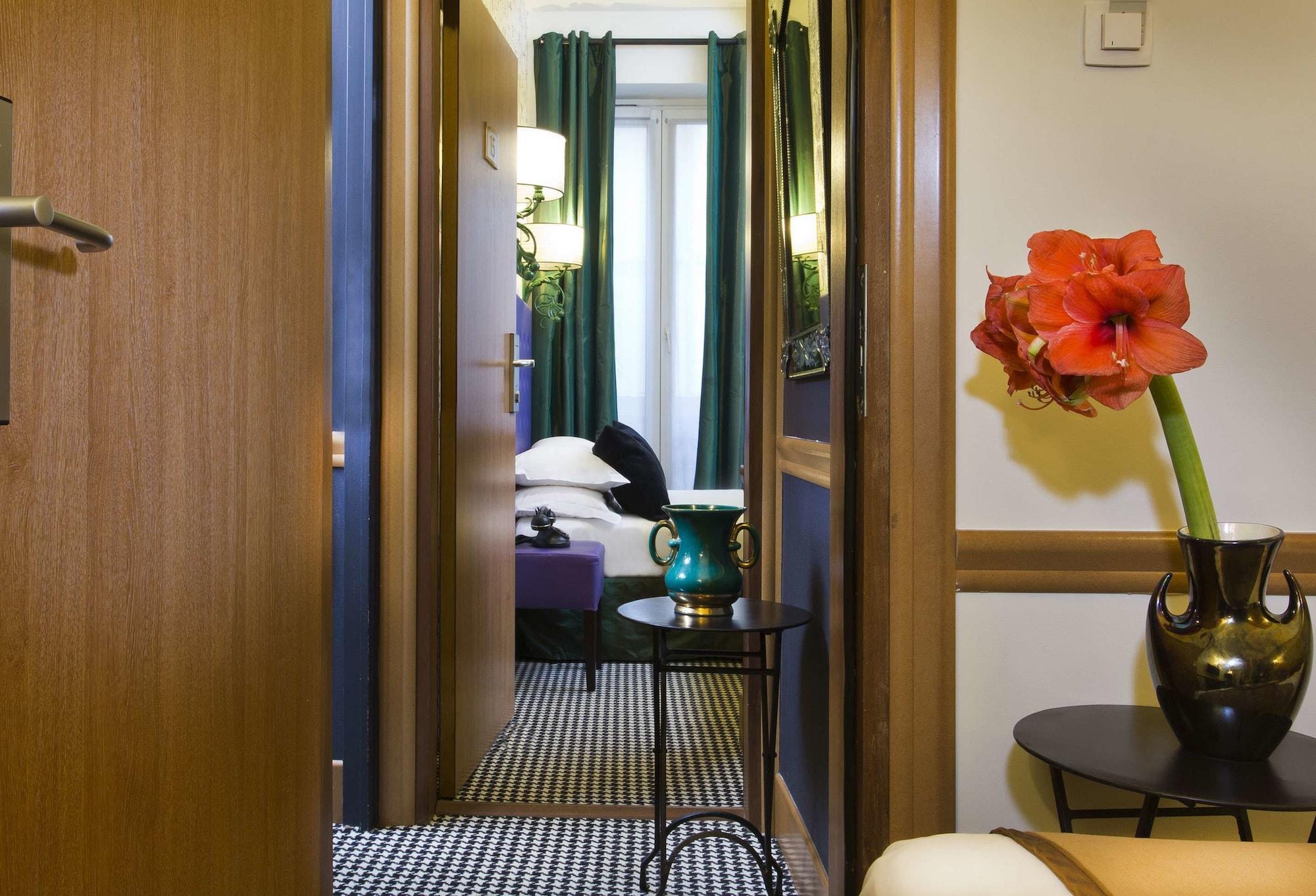 Hotel Des Ducs D'Anjou Paris Bagian luar foto