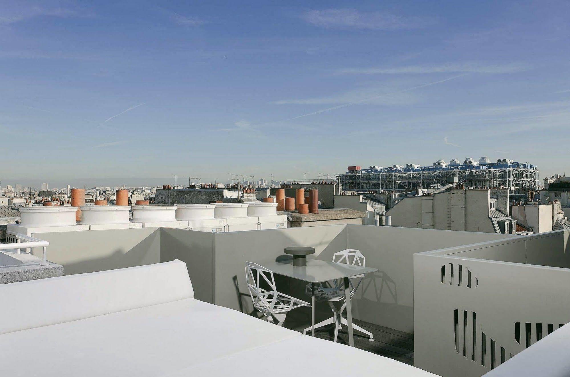 Hotel Des Ducs D'Anjou Paris Bagian luar foto